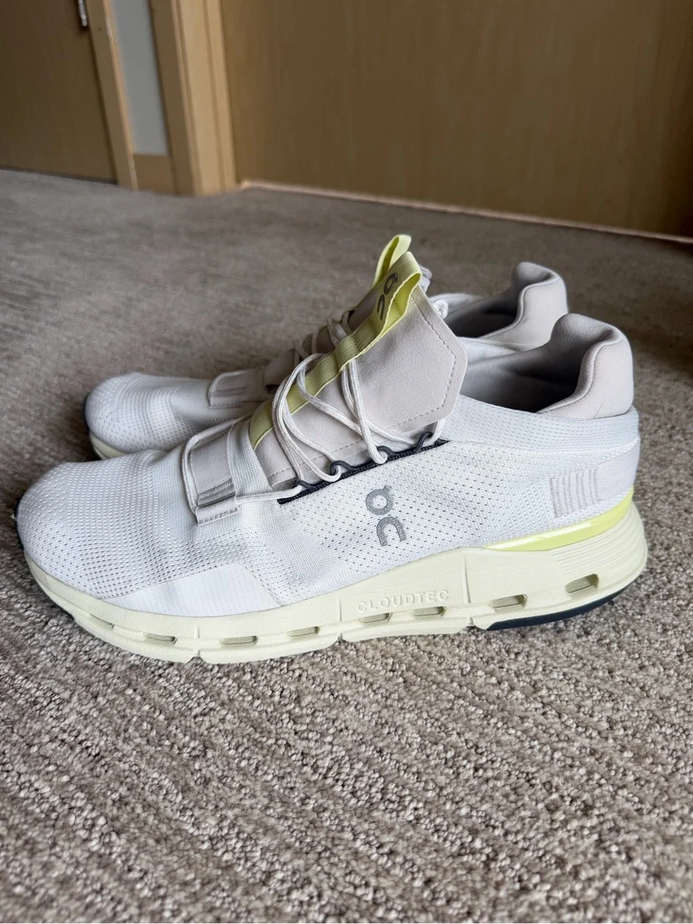 On Running Men’s Sneakers in White with Pale Yellow Accents
